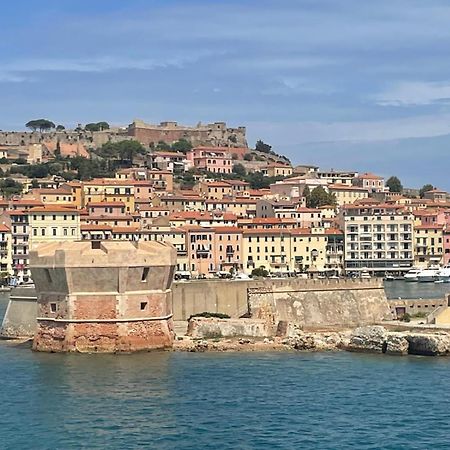 Monolocale La Darsena Apartman Portoferraio Kültér fotó