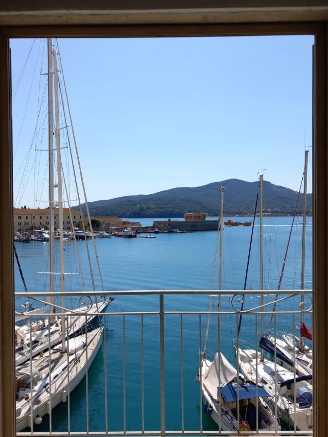 Monolocale La Darsena Apartman Portoferraio Kültér fotó